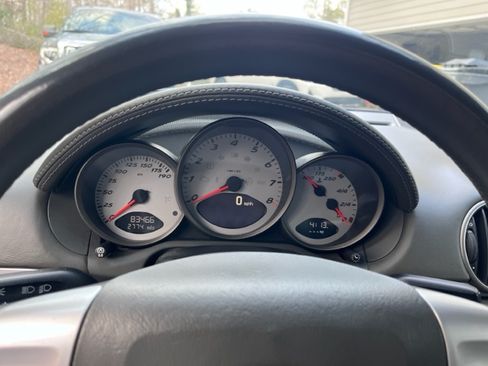 Used 2005 Porsche Boxster S image 22