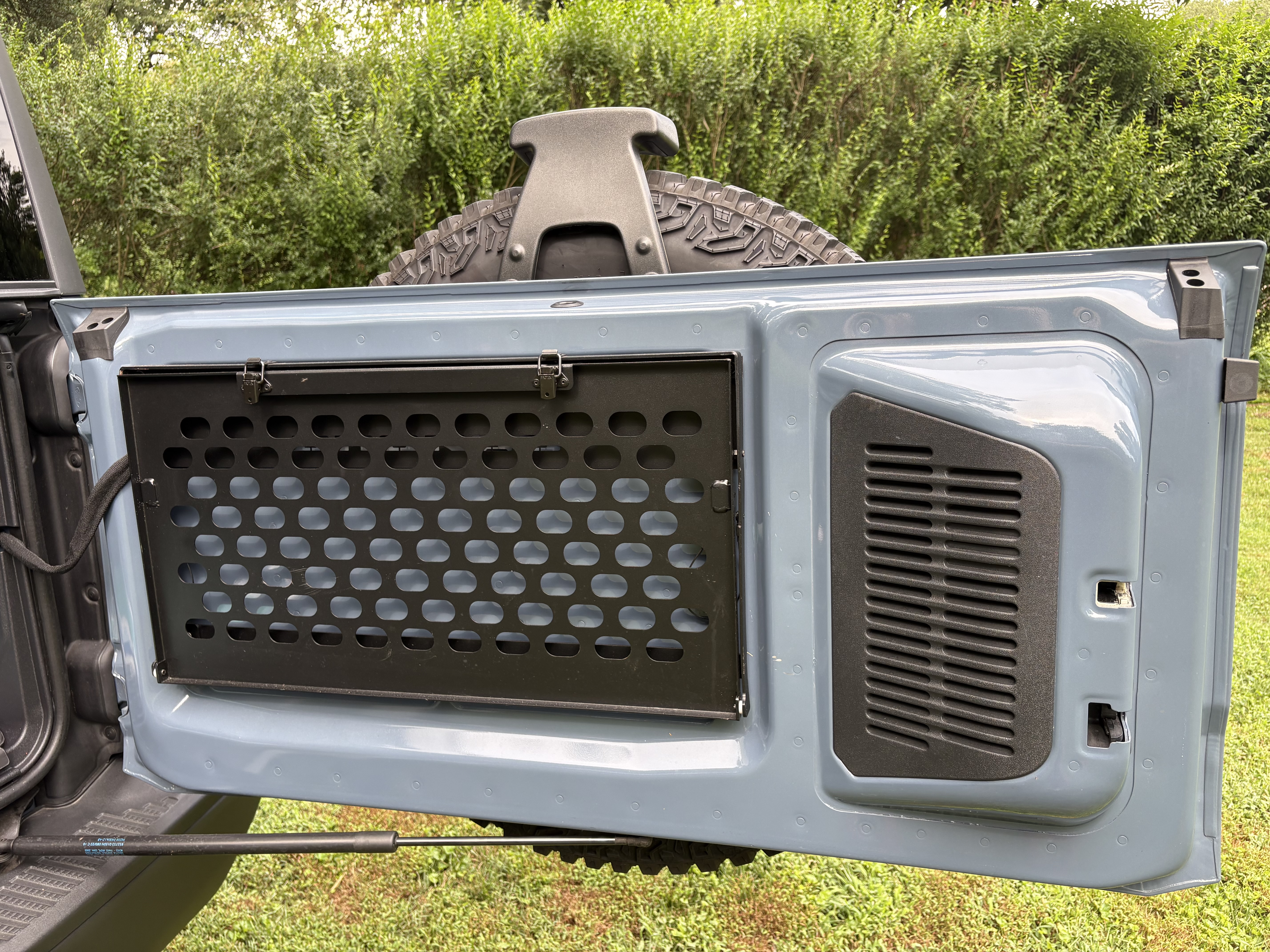 Used 2023 Ford Bronco Badlands w/ Sasquatch Package AWD/4WD image 9
