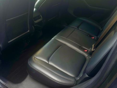 Used 2021 Tesla Model Y Performance image 16