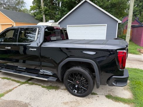 Used 2022 GMC Sierra 1500 Denali AWD/4WD image 11