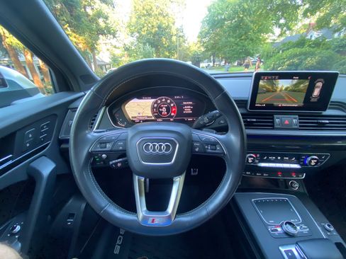 Used 2018 Audi SQ5 Prestige AWD/4WD image 15