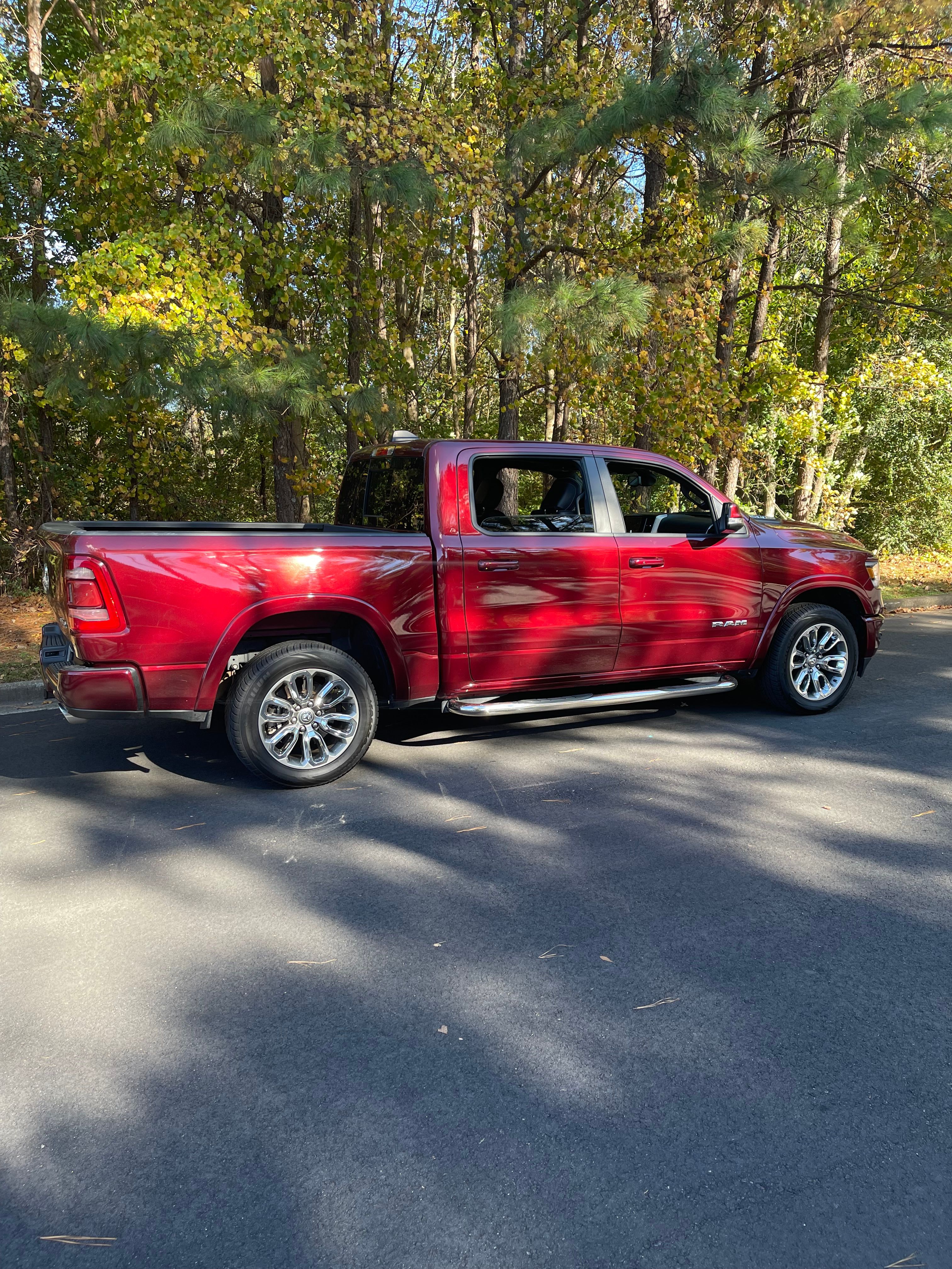 Used 2019 RAM 1500 Laramie w/ Sport Appearance Package AWD/4WD image 2