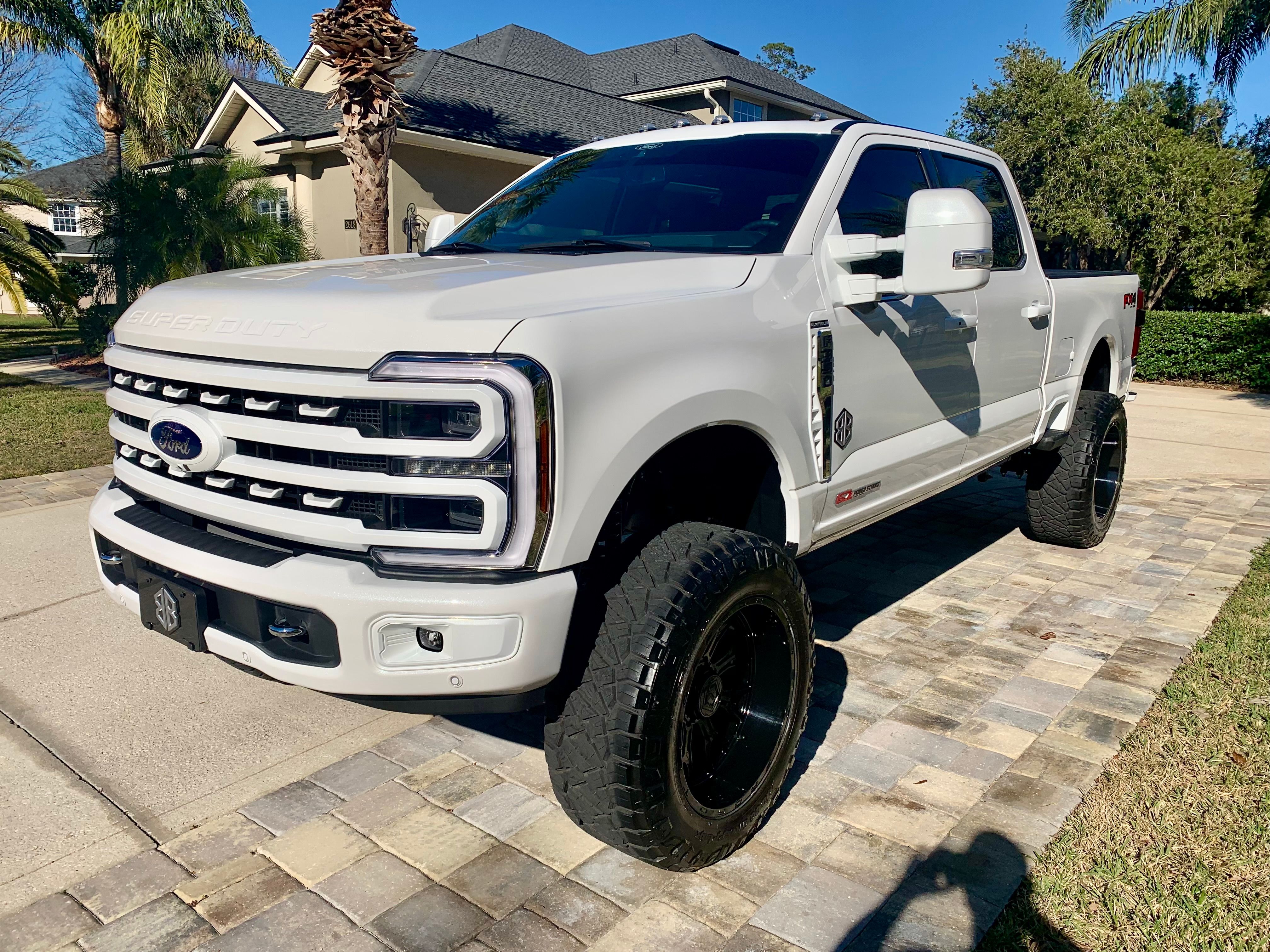 Used 2024 Ford F350 Platinum AWD/4WD image 4