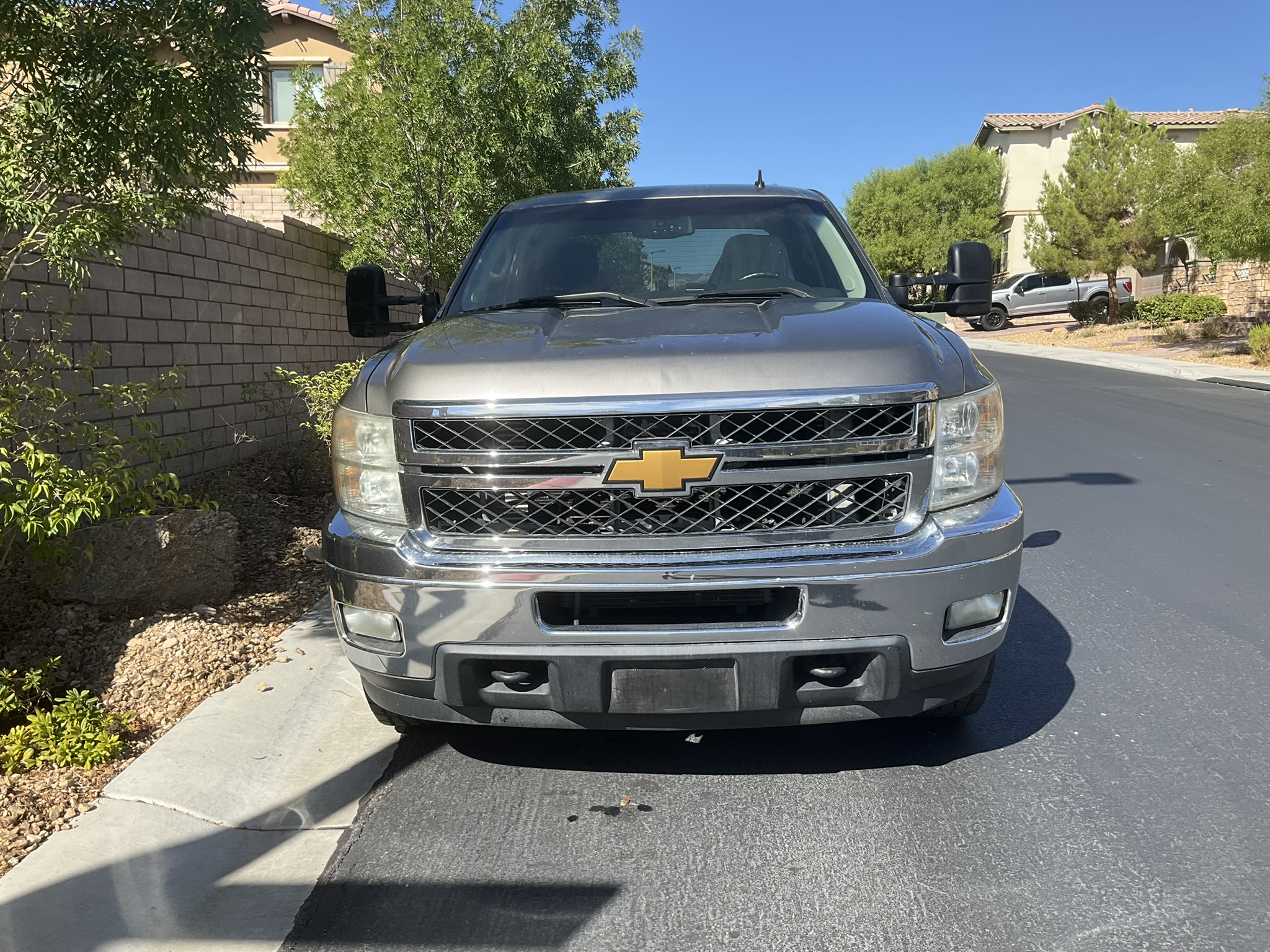 Used 2014 Chevrolet Silverado 2500 LT w/ Custom Sport Truck Package AWD/4WD image 2