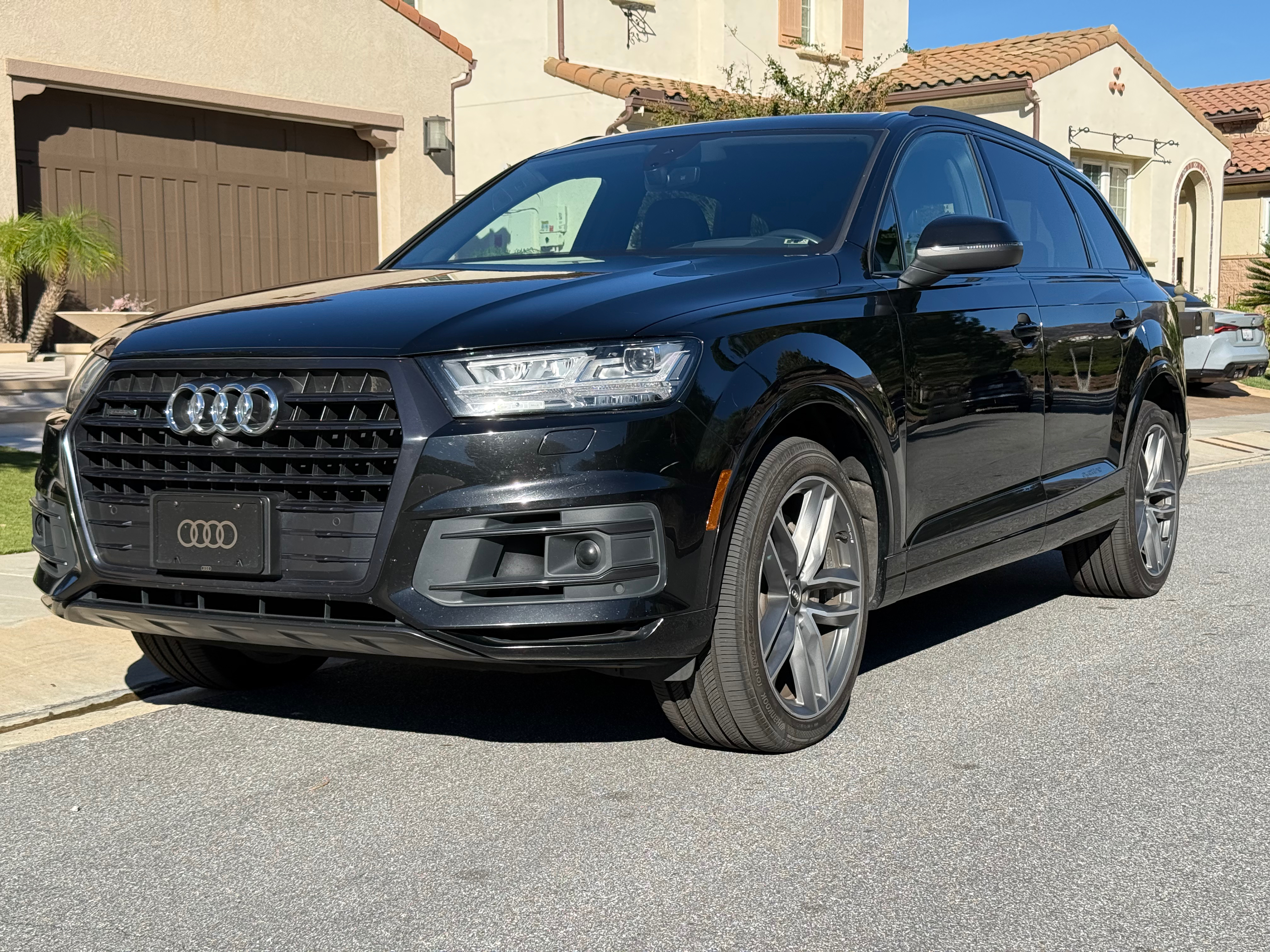 Used 2018 Audi Q7 3.0T Prestige AWD/4WD image 1