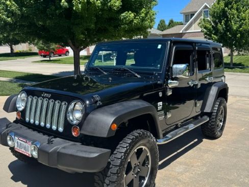 Used 2012 Jeep Wrangler Unlimited Sport AWD/4WD image 6