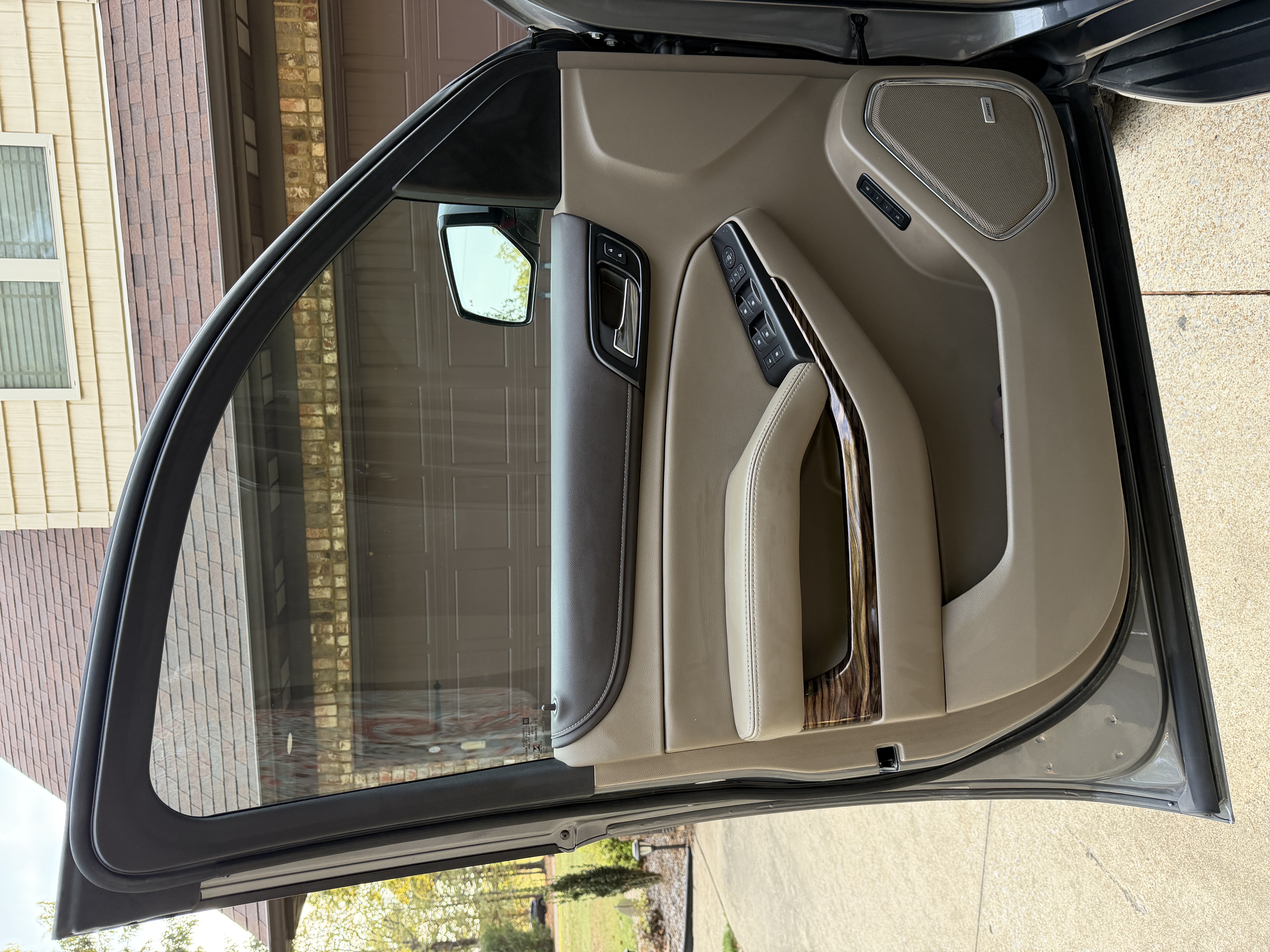 Used 2020 GMC Yukon SLT w/ Premium Edition RWD image 12