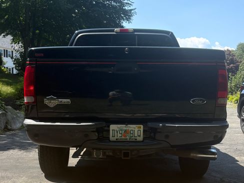 Used 2004 Ford F250 Harley-Davidson AWD/4WD image 17