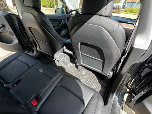 Used 2021 Tesla Model Y Long Range image 16