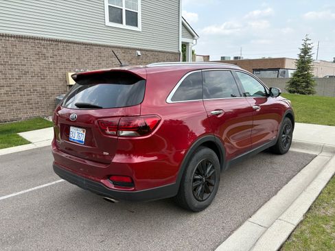 Used 2020 Kia Sorento LX w/ LX I4 Convenience Package image 9