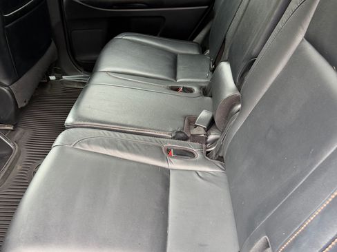 Used 2017 Toyota Highlander XLE AWD/4WD image 9