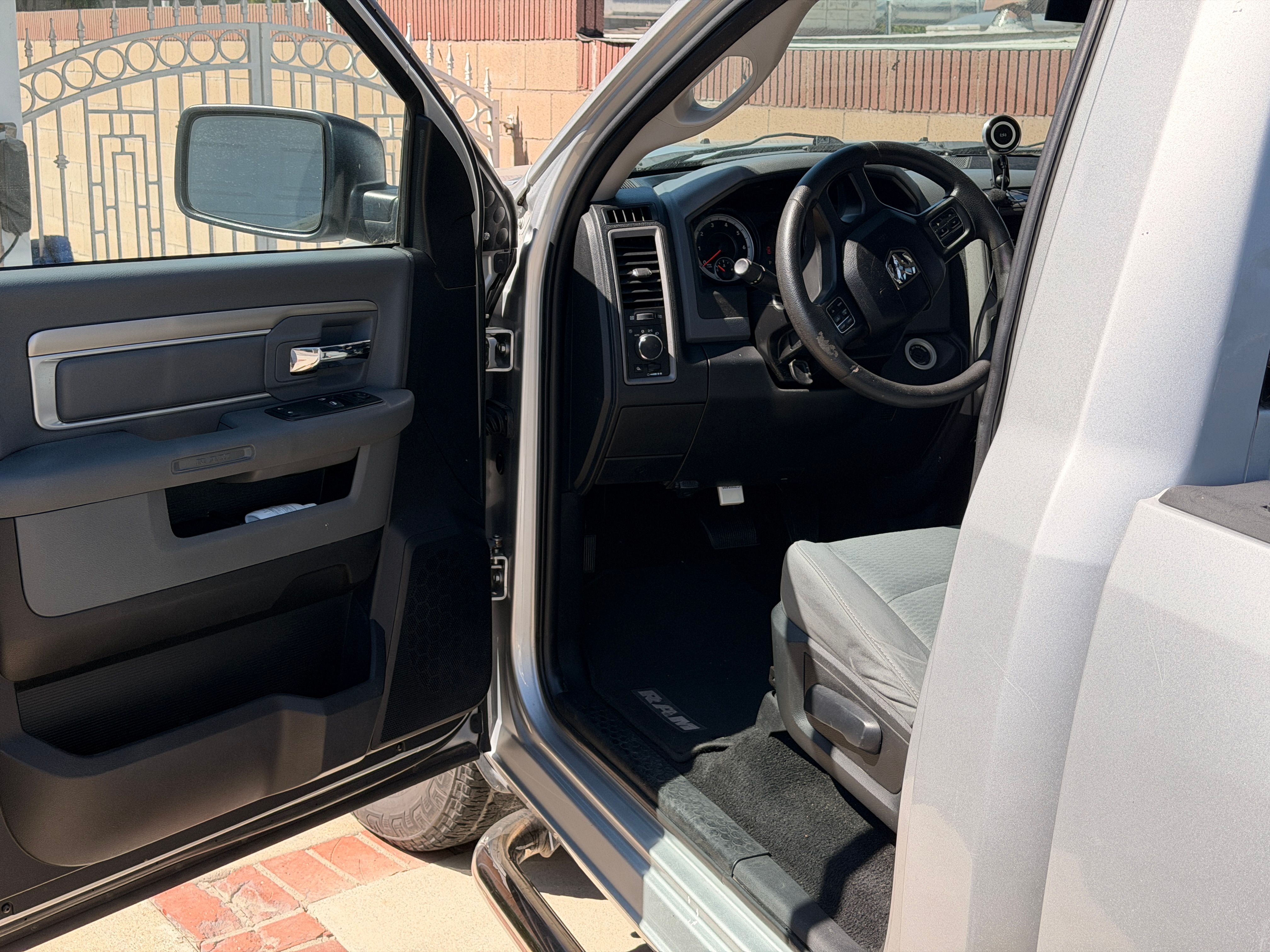 Used 2014 RAM 1500 Tradesman w/ Power & Remote Entry Group RWD image 9