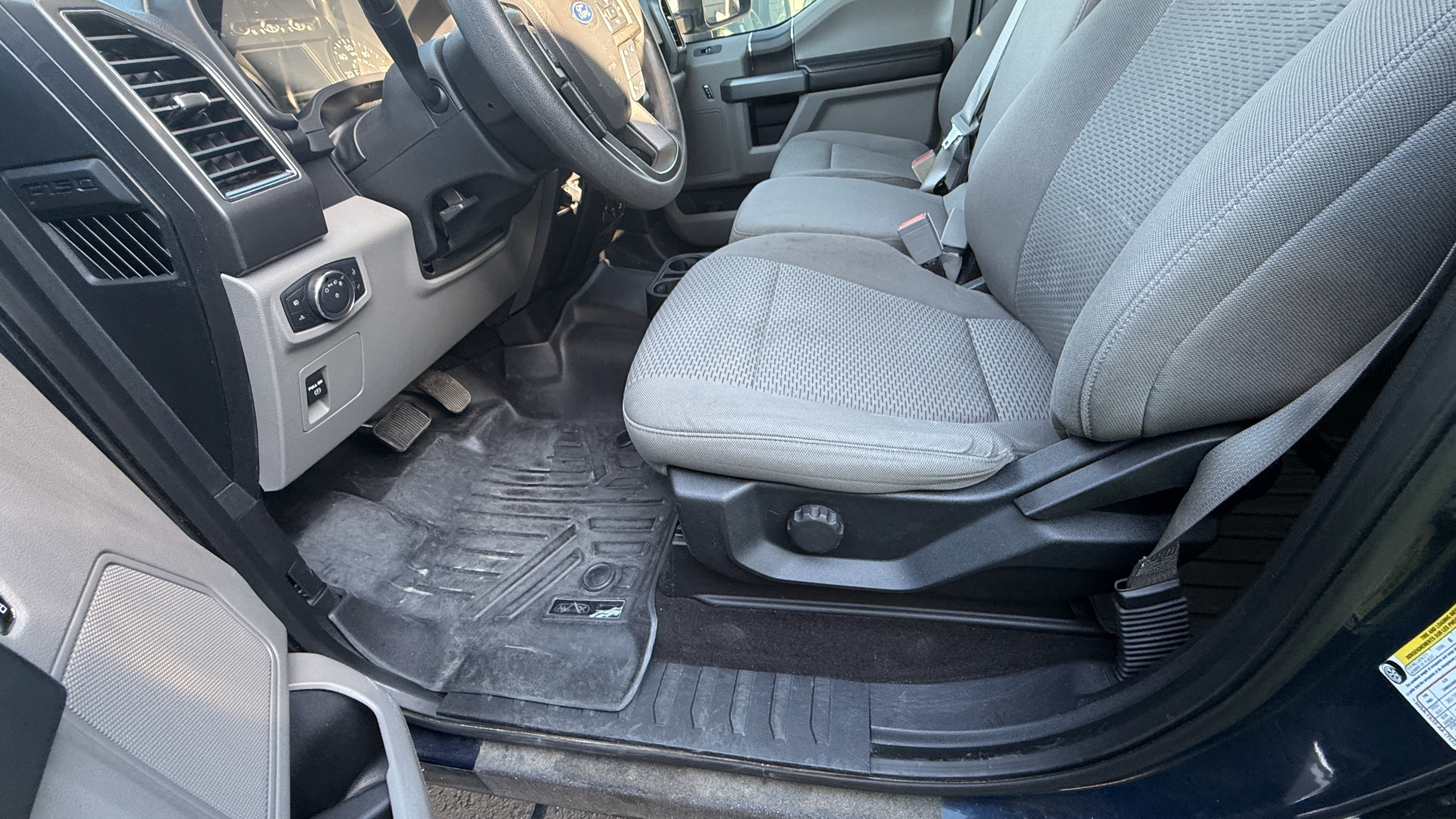 Used 2018 Ford F150 XLT AWD/4WD image 16
