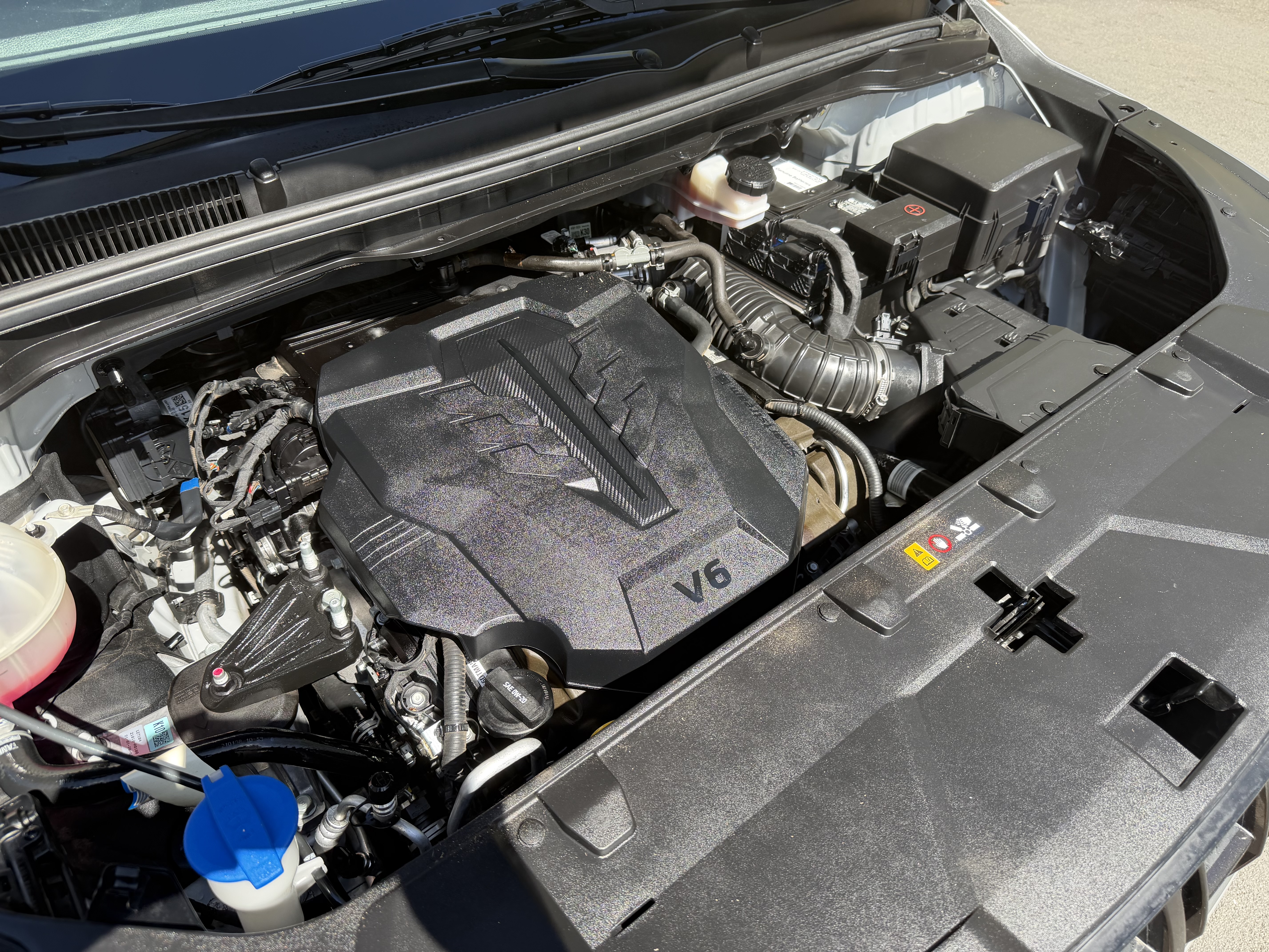 Used 2022 Kia Carnival LX FWD image 10
