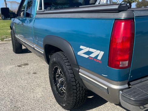 Used 1998 Chevrolet Silverado 1500 4x4 Extended Cab w/ Preferred Equipment Group 3 image 5