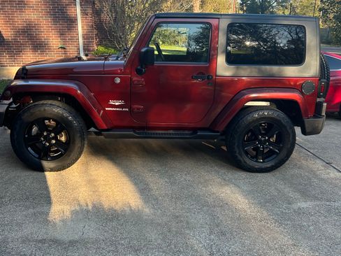 Used 2009 Jeep Wrangler Sahara w/ Dual Top Group image 15