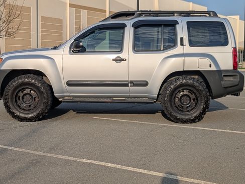 Used 2011 Nissan Xterra S w/ 4X4 Value Package image 5