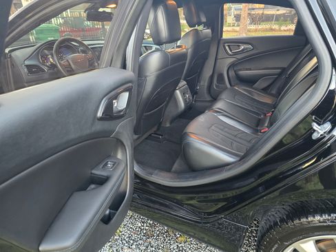 Used 2016 Chrysler 200 S w/ Navigation & Sound Group I image 11