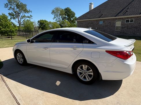 Used 2013 Hyundai Sonata GLS w/ Popular Equipment Pkg image 2