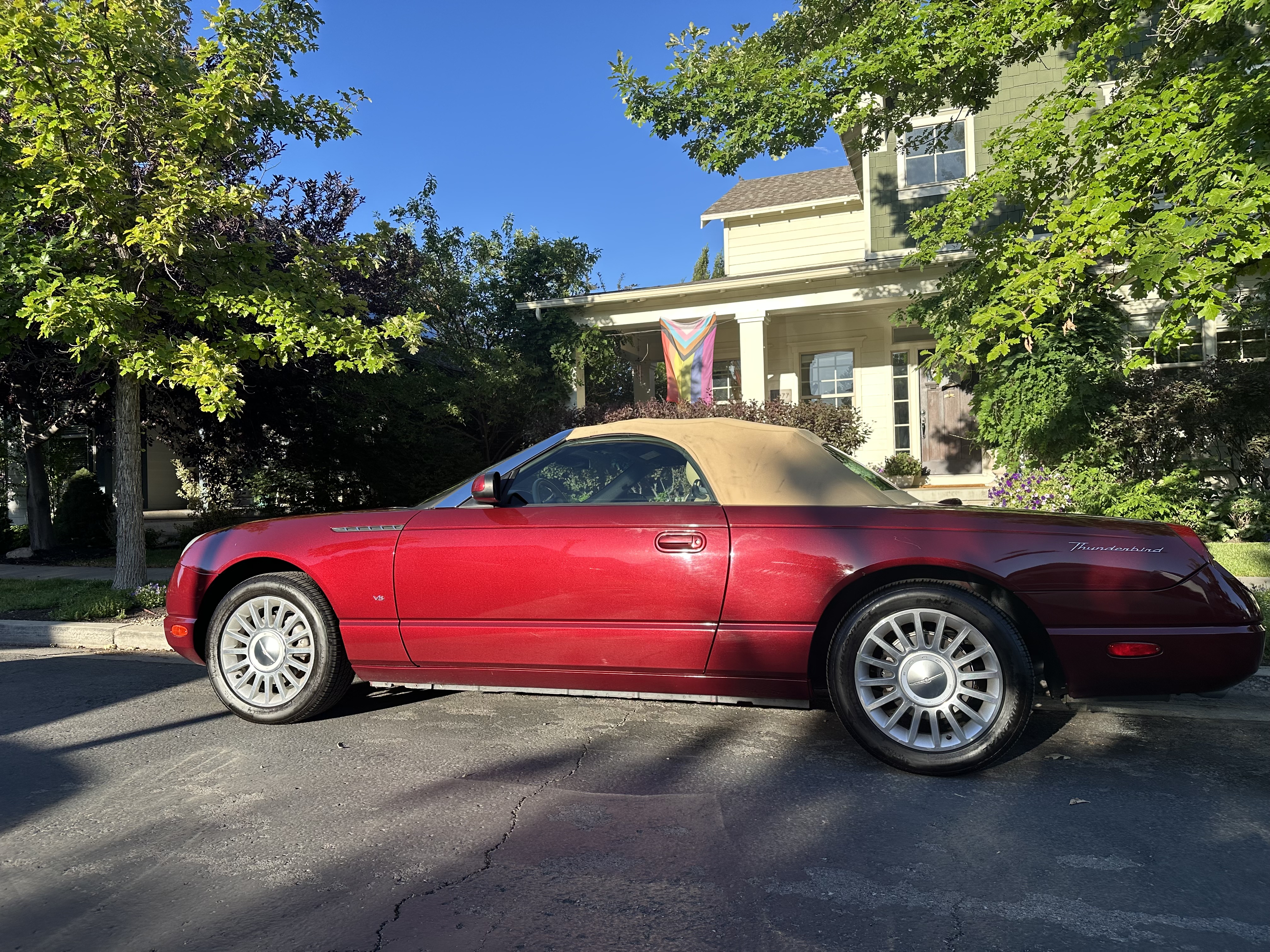 Used 2004 Ford Thunderbird RWD image 1