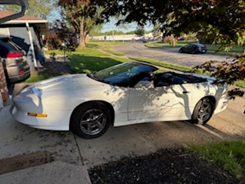 Used 1996 Pontiac Firebird Trans Am image 2