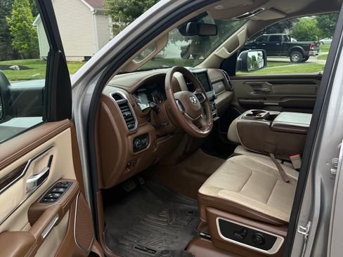 Used 2020 RAM 1500 Laramie AWD/4WD image 6