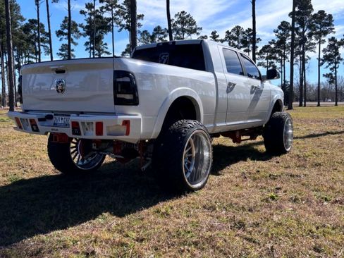 Used 2019 RAM 2500 Laramie w/ Chrome Appearance Group image 6