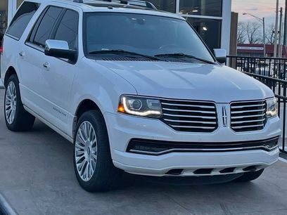 Used 2017 Lincoln Navigator Select