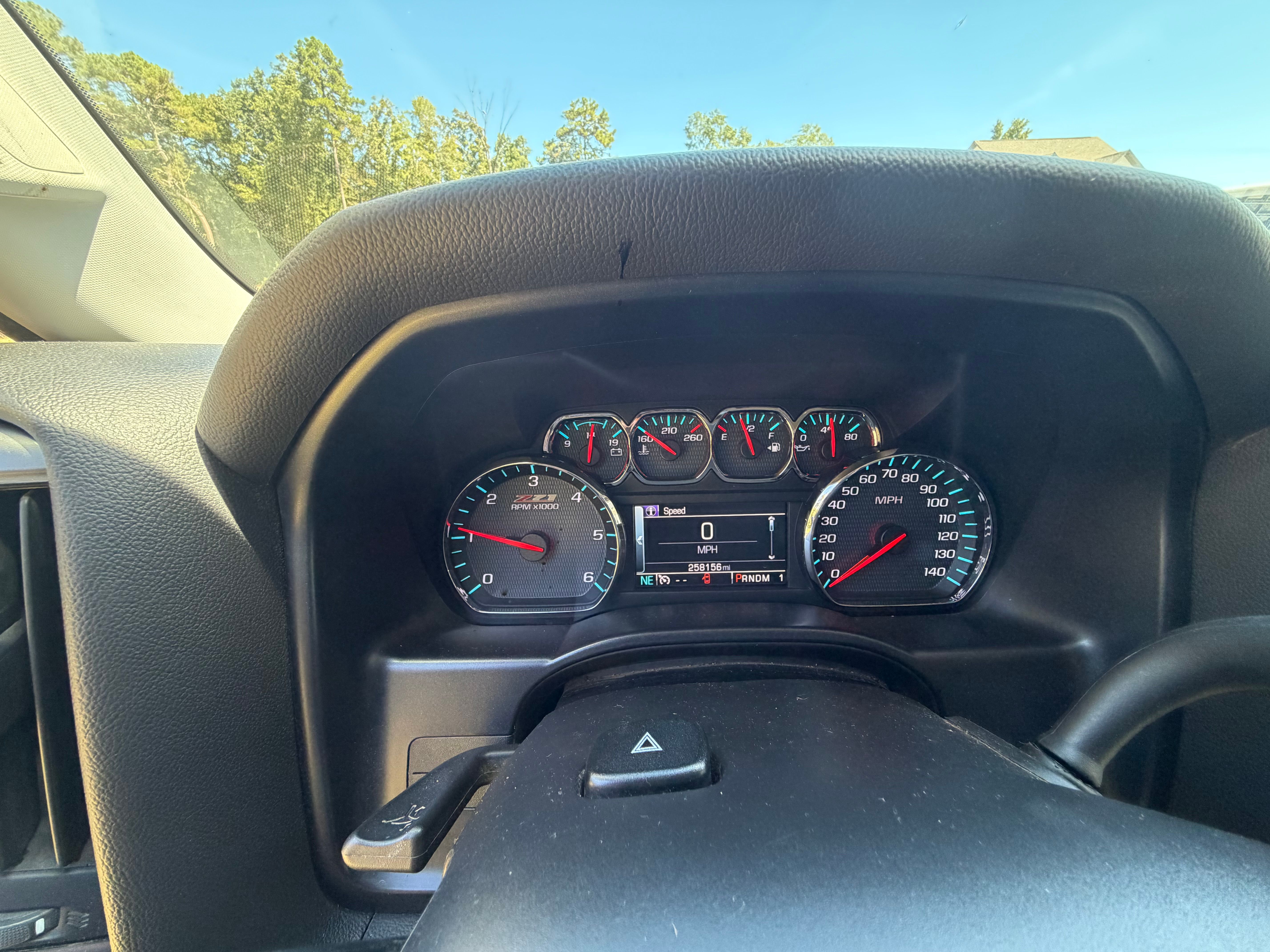 Used 2015 Chevrolet Silverado 2500 LT w/ LT Convenience Package AWD/4WD image 11