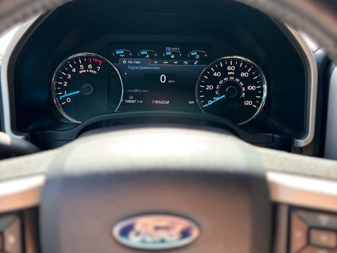 Used 2019 Ford F150 Lariat w/ Equipment Group 502A Luxury image 10