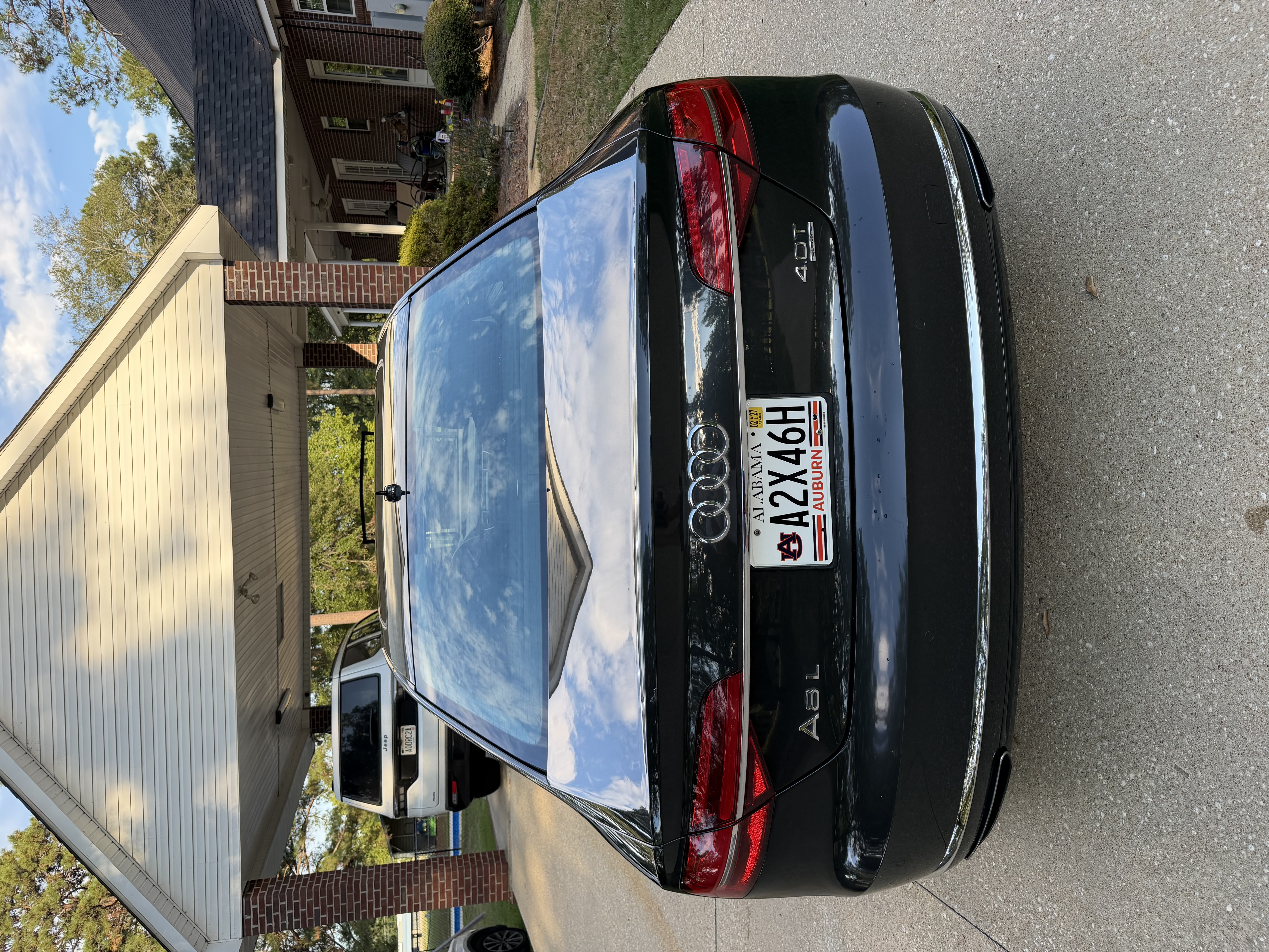 Used 2015 Audi A8 L 4.0T AWD/4WD image 2