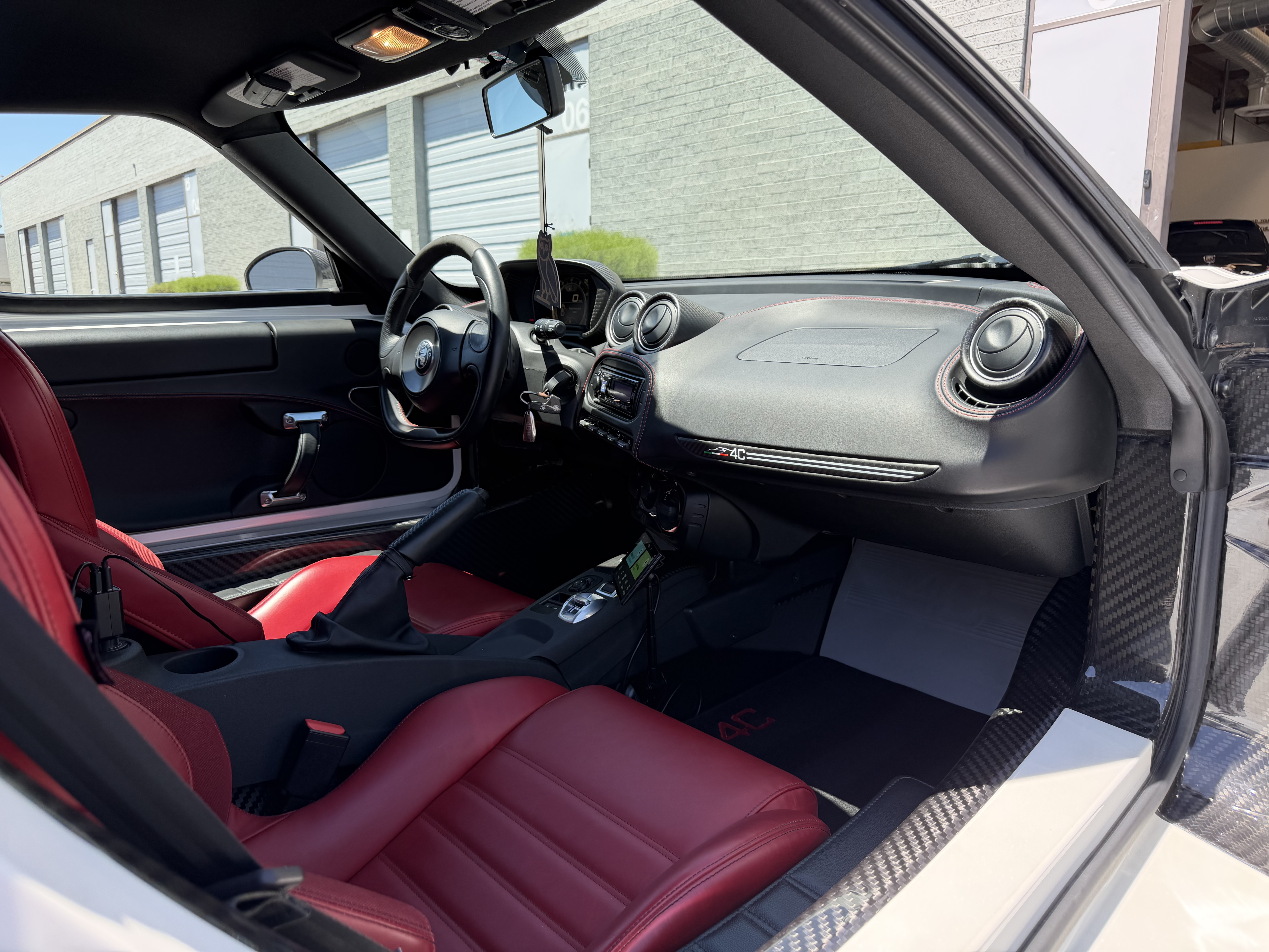 Used 2018 Alfa Romeo 4C Coupe w/ Coupe Track Package 1 RWD image 19