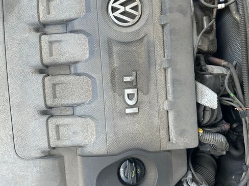 Used 2015 Volkswagen Passat TDI SE FWD image 30