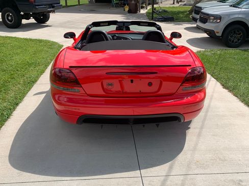 Used 2004 Dodge Viper SRT-10 RWD image 5
