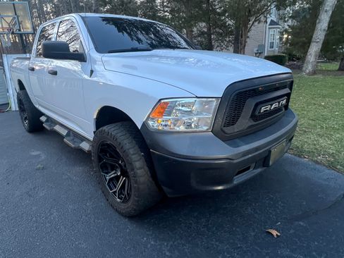 Used 2019 RAM 1500 Tradesman image 15