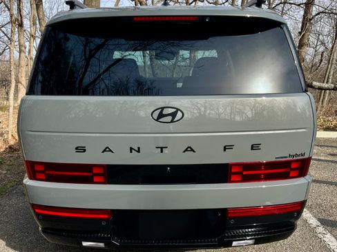 Used 2025 Hyundai Santa Fe Calligraphy image 6