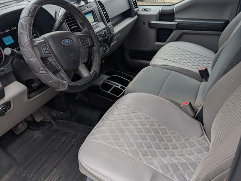 Used 2017 Ford F150 XLT image 12