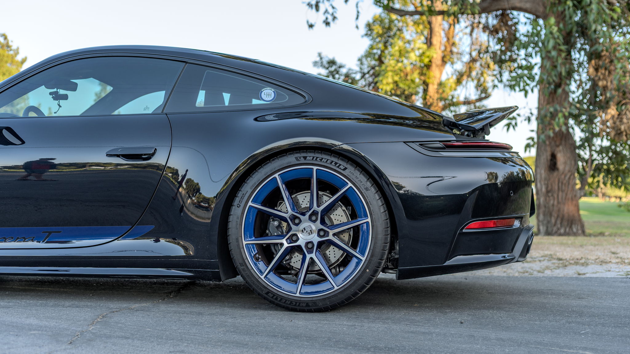 Used 2025 Porsche 911 Carrera T RWD image 4