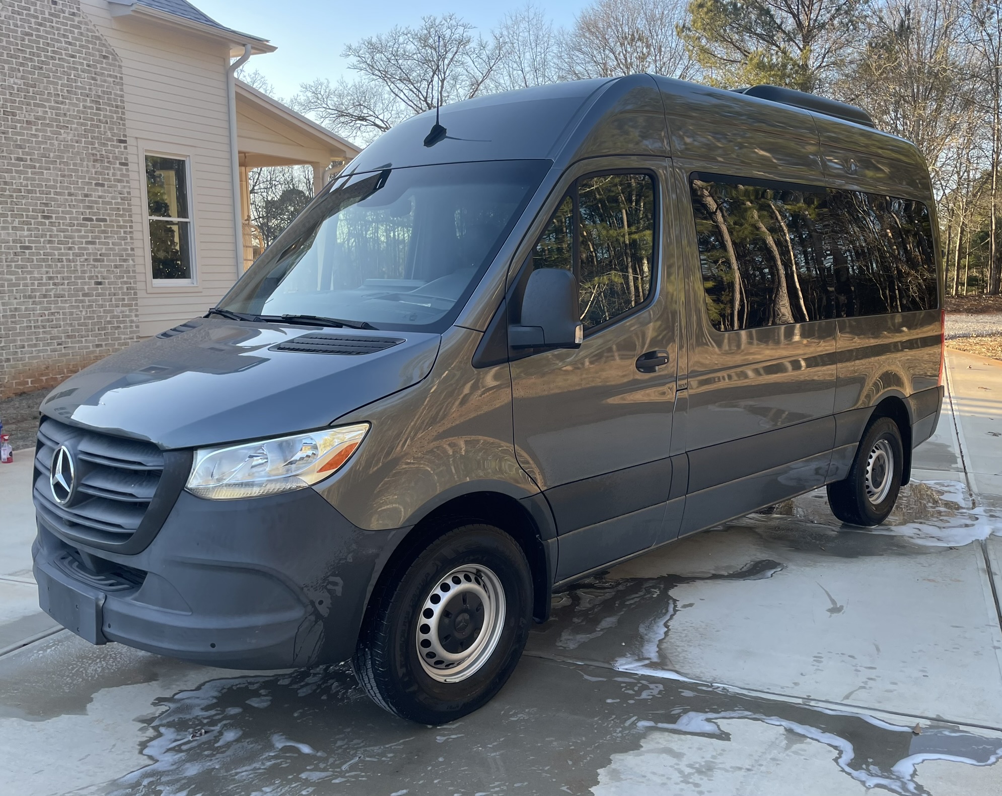Used 2019 Mercedes-Benz Sprinter 2500 image 4