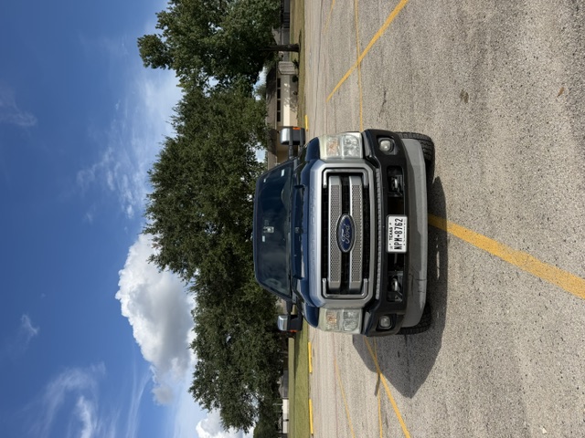 Used 2013 Ford F250 Platinum w/ FX4 Off Road Pkg AWD/4WD image 4