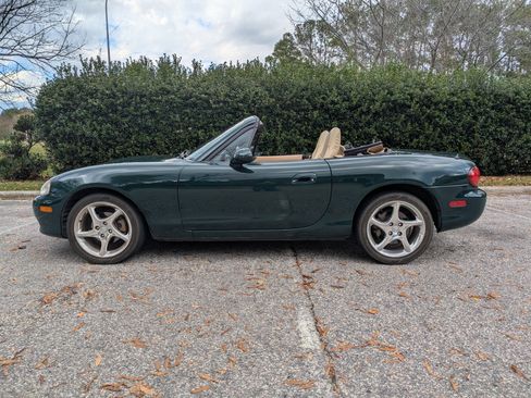 Used 2001 MAZDA MX-5 Miata SE image 4