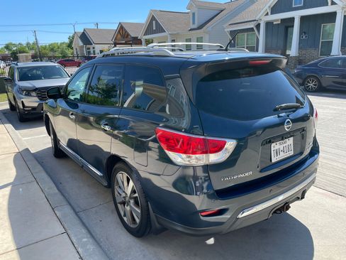 Used 2013 Nissan Pathfinder Platinum w/ Platinum Premium Pkg image 9