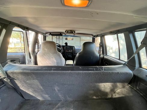 Used 1999 Jeep Cherokee Sport image 8