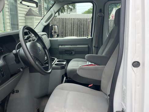Used 2013 Ford E-250 and Econoline 250 w/ PWR Group RWD image 5