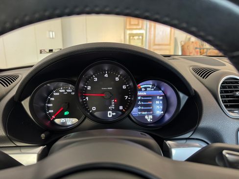 Used 2019 Porsche 718 Cayman image 25