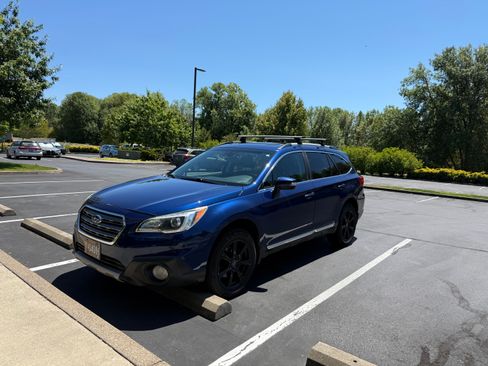 Used 2017 Subaru Outback 3.6R Touring w/ Popular Package #5A AWD/4WD image 1
