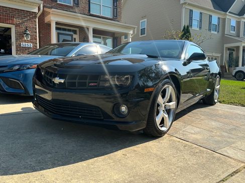 Used 2010 Chevrolet Camaro SS w/ RS Package image 6