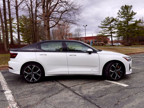 Used 2022 Polestar Polestar 2 w/ Performance Package image 13
