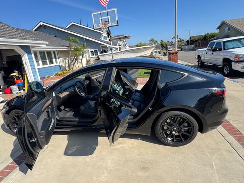 Used 2021 Tesla Model 3 Long Range image 18