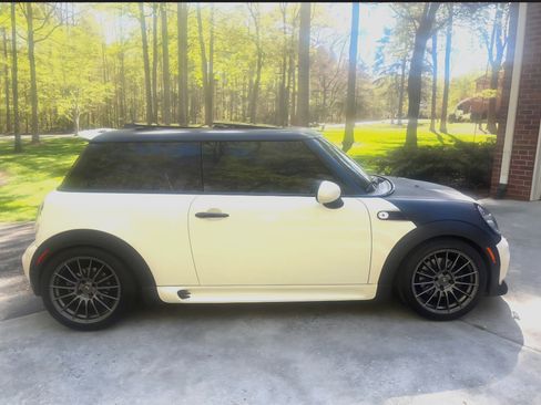 Used 2013 MINI Cooper S FWD image 1